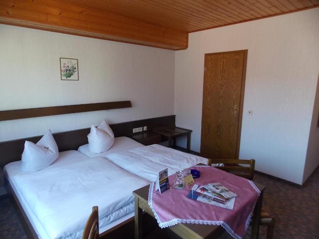 Gasthof Rhoenperle Kothen  Habitación foto