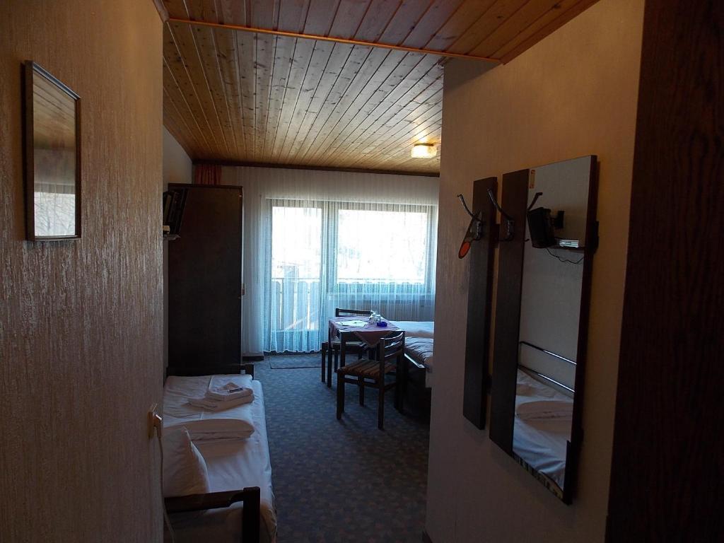 Gasthof Rhoenperle Kothen  Habitación foto